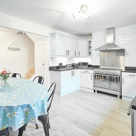 Host & - The Alby Tatil Evi
