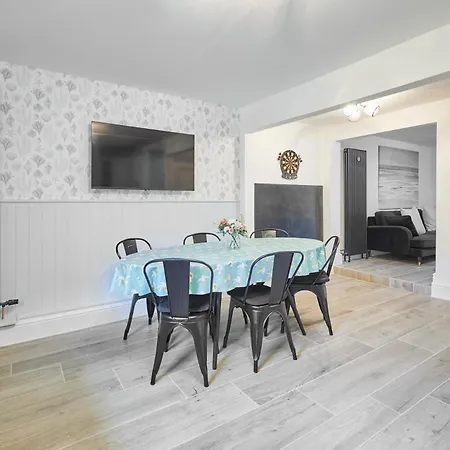 Ferienhaus Host & - The Alby