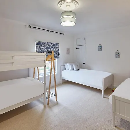 Host & - The Alby Whitby